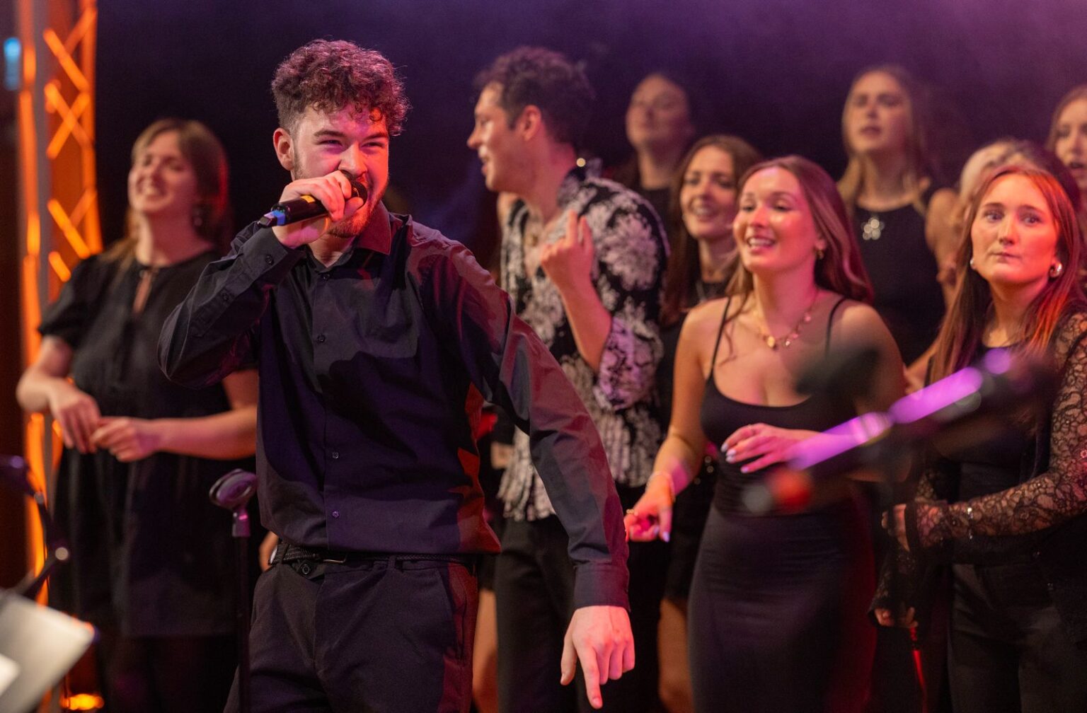 Pop Chorus MaleSinger